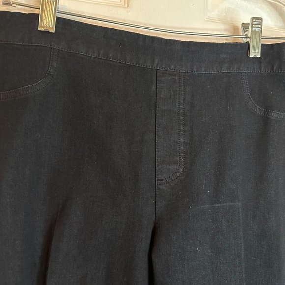 Black 14 Isaac Mizrahi Live‎ Regular 24/7 Denim Straight Leg Jeans - Picture 2 of 3